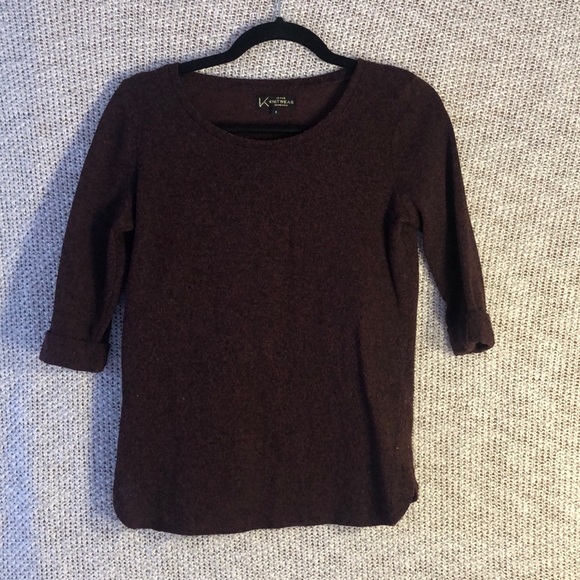 Sweaters - Red 3/4 Sleeved Sweater!